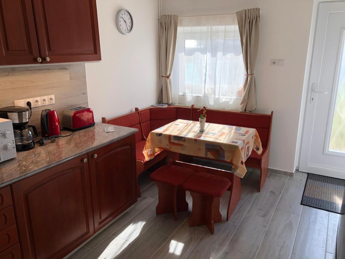 Leander Apartman Balatonakali Exterior foto